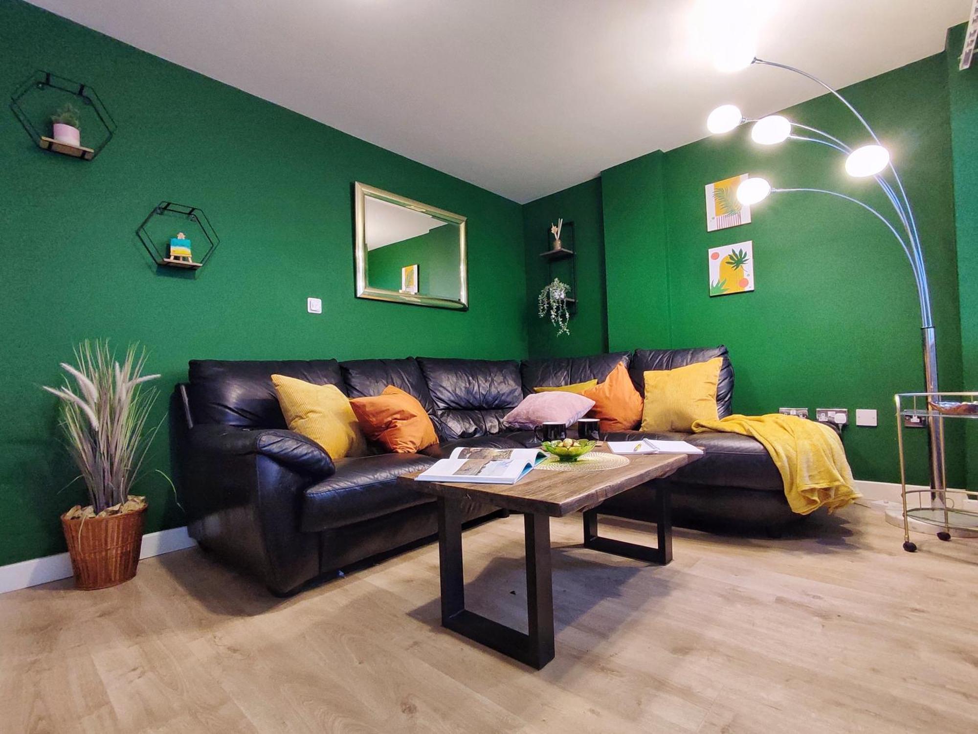 Duplex Apartment In Leeds With King Size Bed - Long Stay Rates Available 외부 사진
