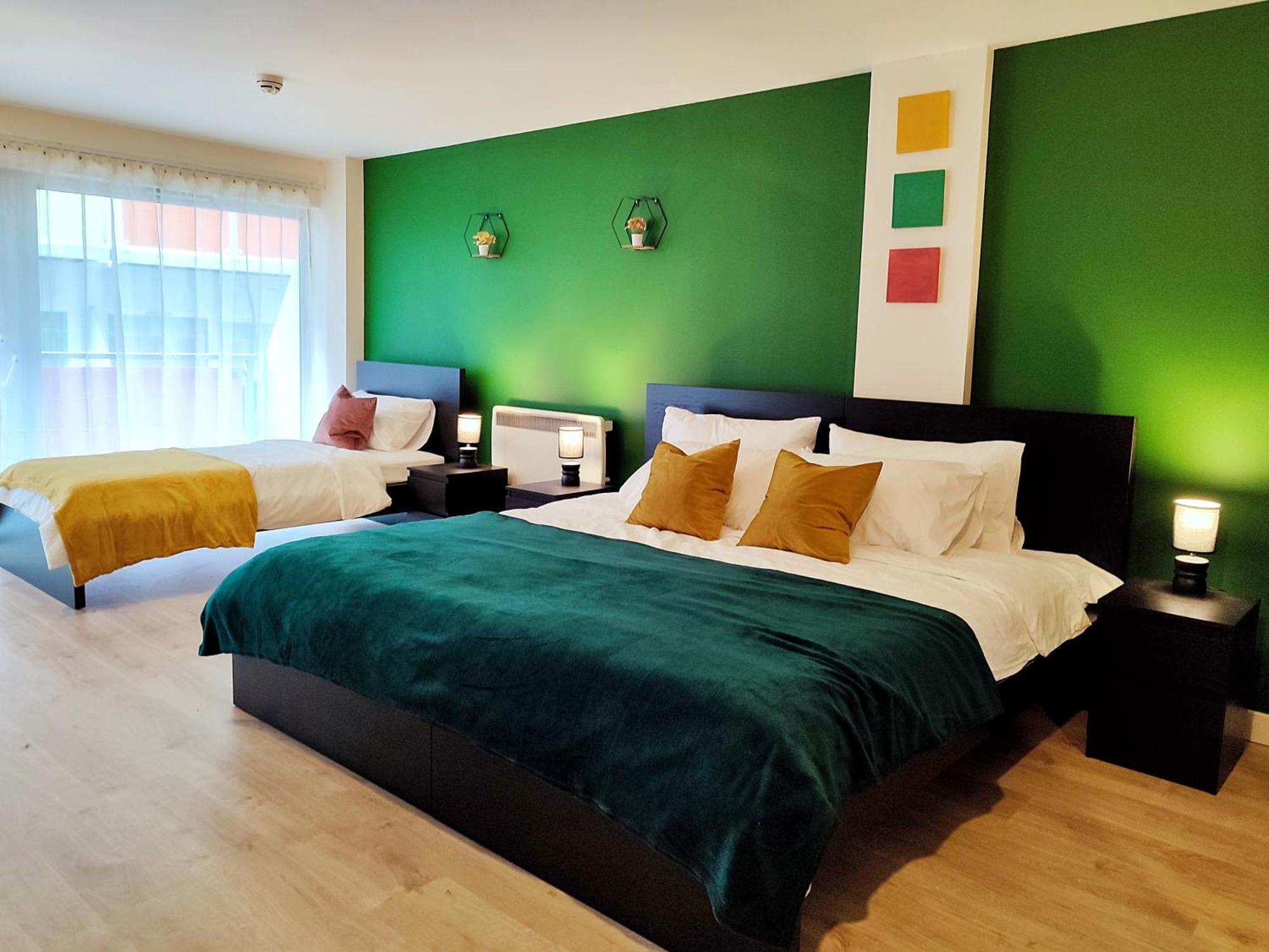 Duplex Apartment In Leeds With King Size Bed - Long Stay Rates Available 외부 사진